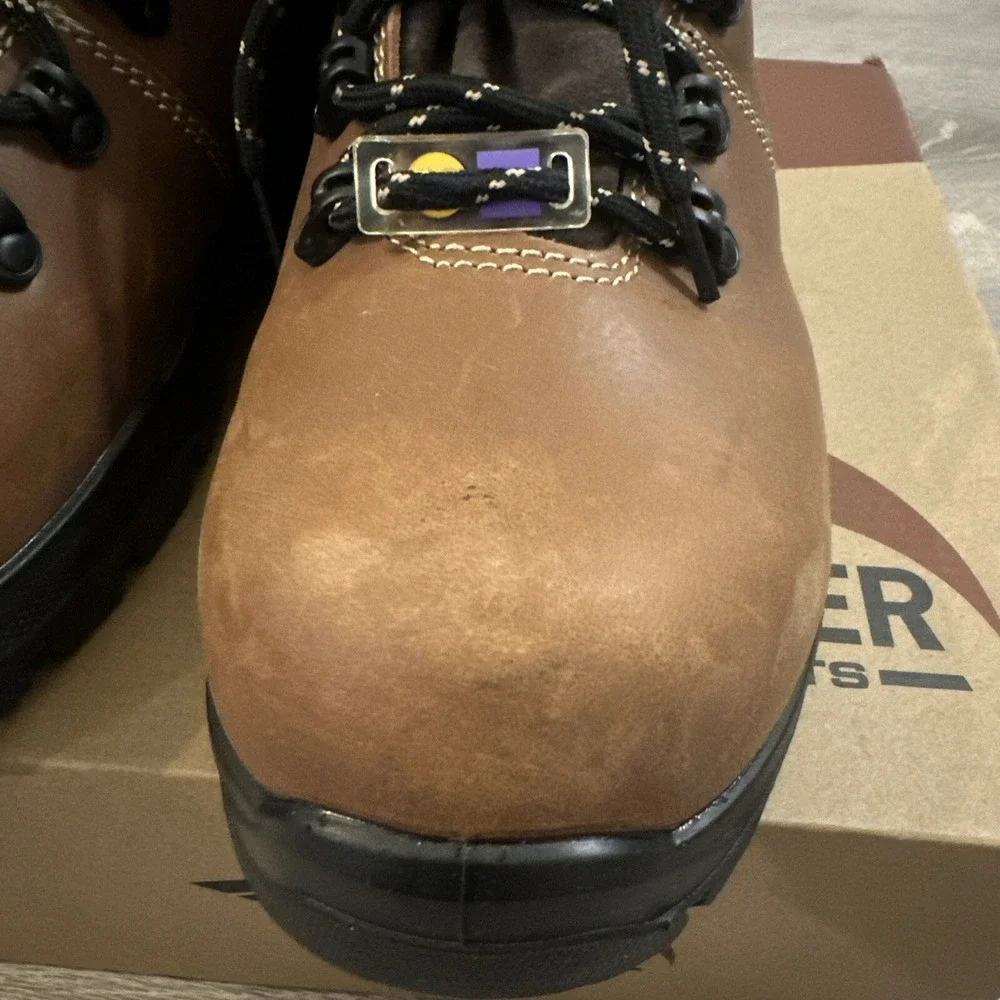 Avenger Womens Work Boot Size 11 Wide A7451 Foundation Composite Toe Waterproof